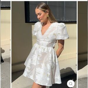 Elliatt White Floral Formal Dress